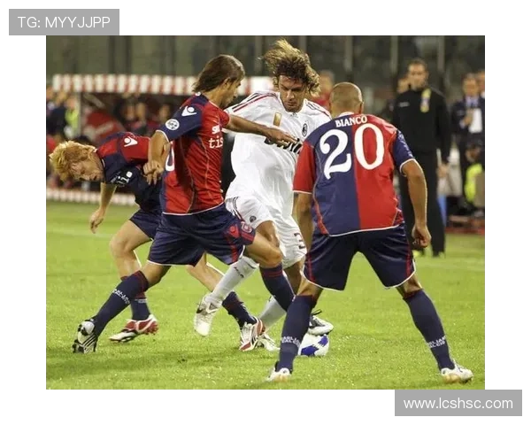 从草地到红土网球巨星们如何在不同赛场书写传奇与荣耀 从草地到红土网球巨星们如何在不同赛场书写传奇与荣耀