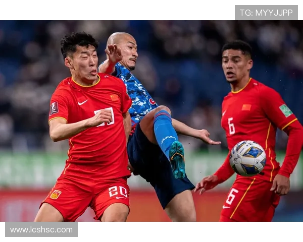 国足惨败马尔代夫0比2 遭遇历史性失利引发球迷热议 国足惨败马尔代夫0比2 遭遇历史性失利引发球迷热议