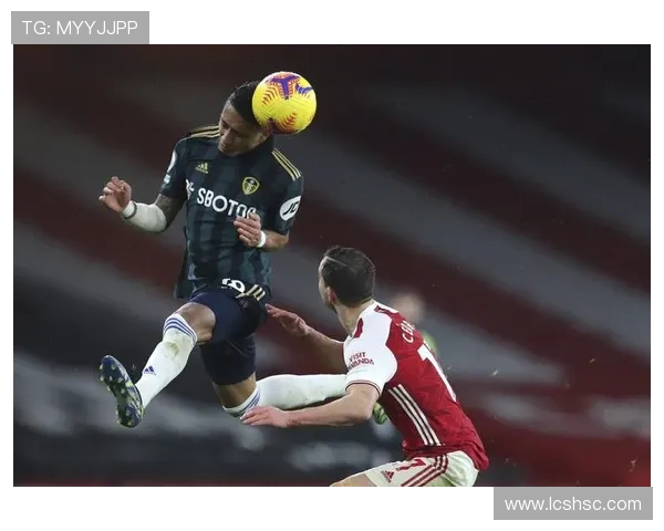 以利兹联豪取连胜展现强劲势头主帅盛赞球队团结精神与拼搏态度