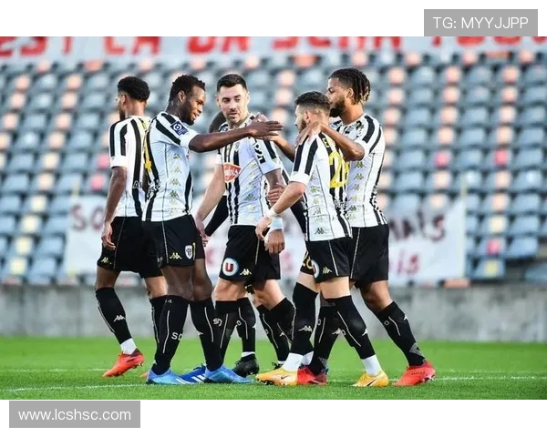 勒阿弗尔俱乐部发展历程与影响力分析：从法甲到国际足球的崛起之路