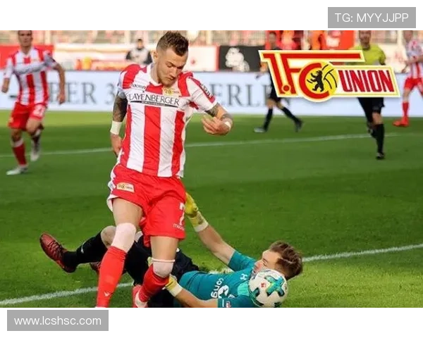 柏林联足球俱乐部崛起之路:从德乙到欧洲赛场的梦想与挑战 柏林联足球俱乐部崛起之路:从德乙到欧洲赛场的梦想与挑战