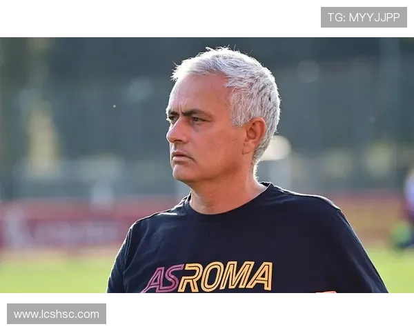 罗马队最新战报:逆袭胜利振奋士气,主帅与球员展现强大决心 罗马队最新战报:逆袭胜利振奋士气,主帅与球员展现强大决心